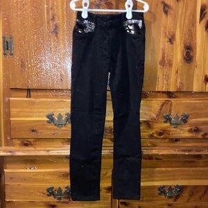 PRE-OWNED GIRLS KNIT DENIM SIZE 7/8! IN EXCELLENT CONDITION! SMOKE FREE HOME!